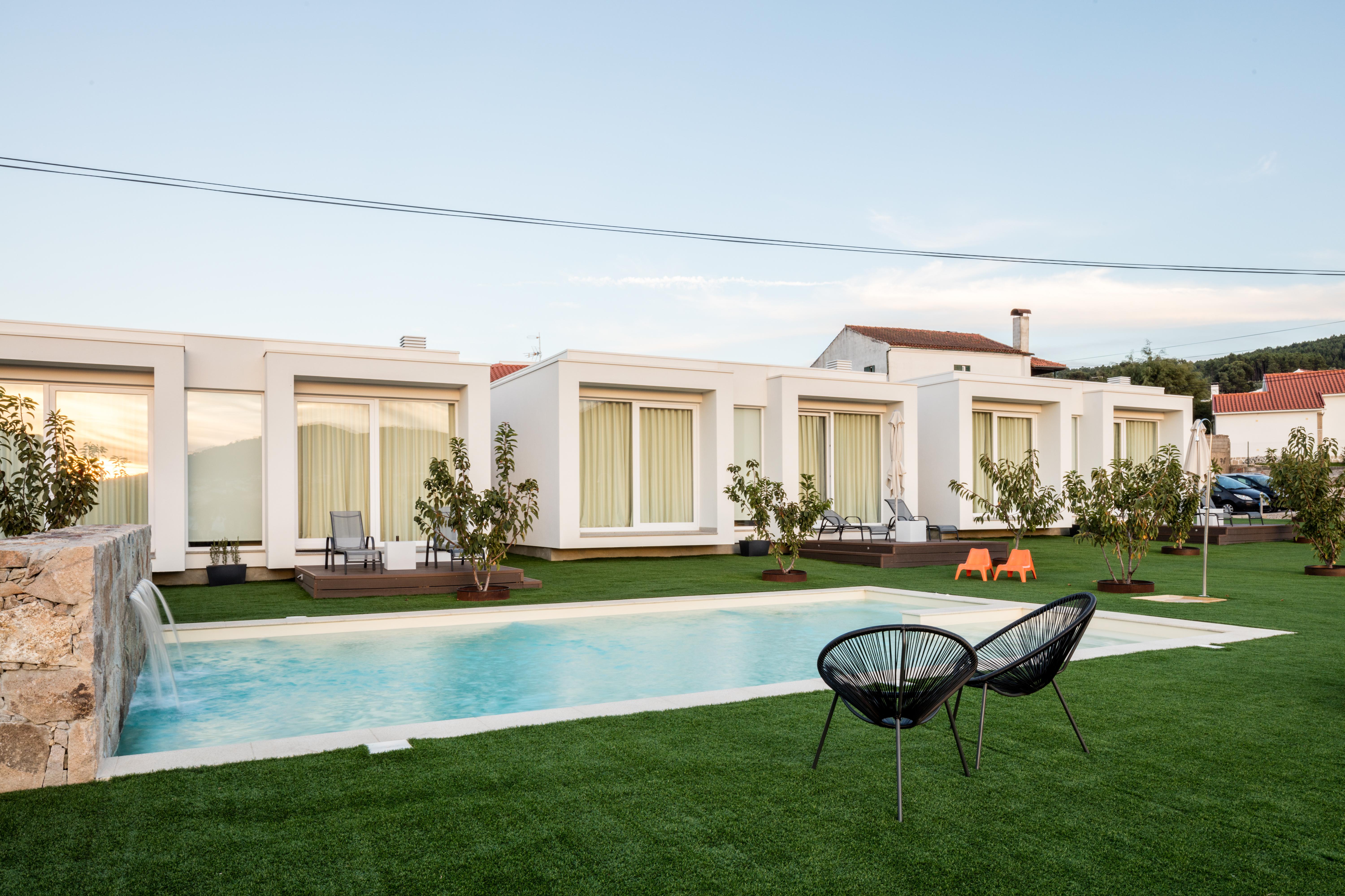 Cerca Design House Hotel Donas Buitenkant foto