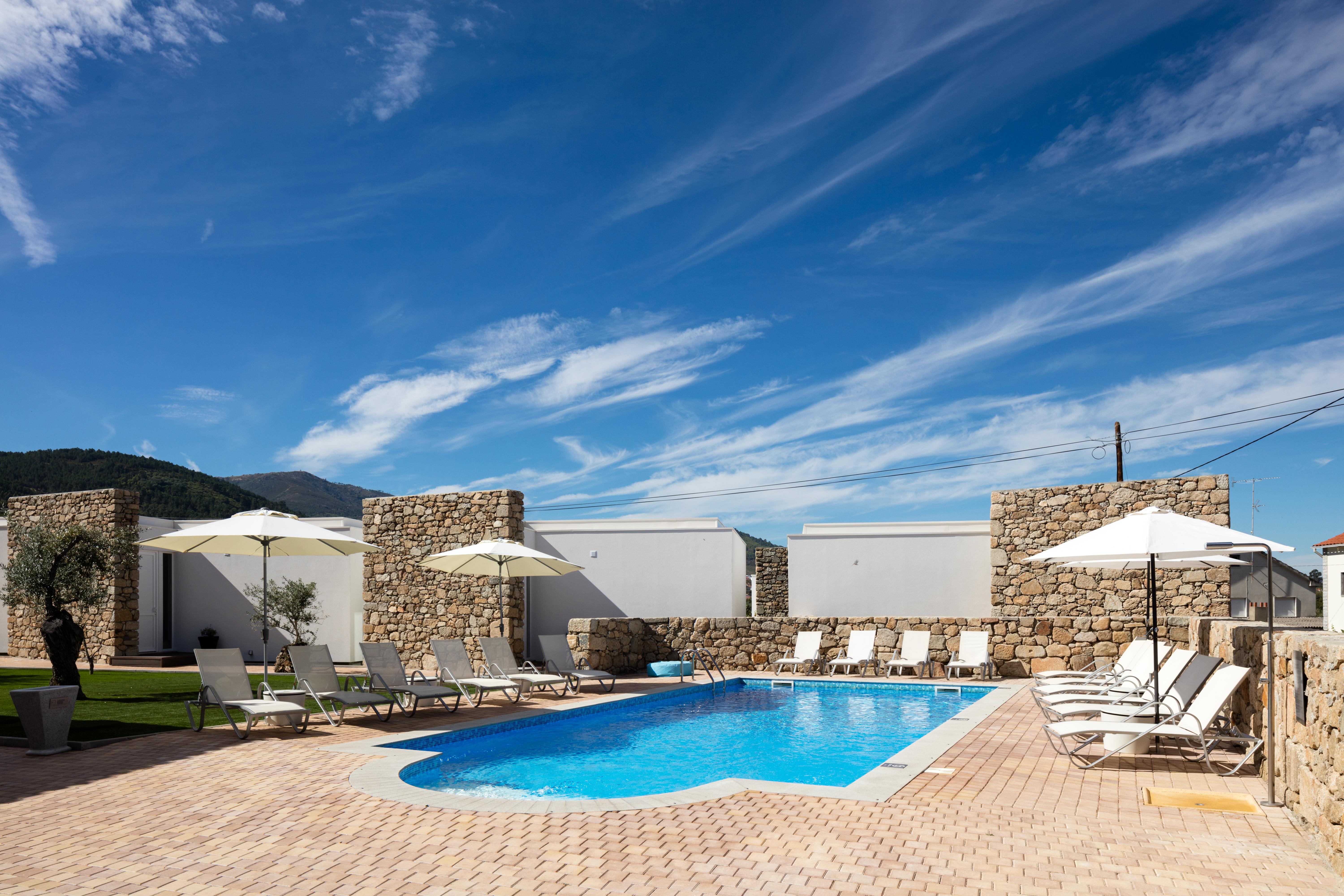 Cerca Design House Hotel Donas Buitenkant foto